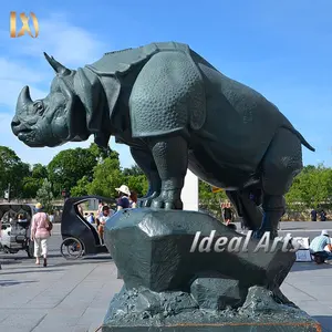 Animale in metallo da esterno Staute scultura di rinoceronte in bronzo grande