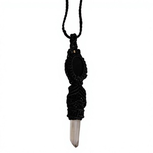 Collar con Colgante de Perlas de Agua Dulce y Cuarzo, Macramé Negro y Dorado Hecho a Mano, Estilo Boho, Ajustable, Unisex, Joyería de Piedra Natural y Cristal - Product Image 1