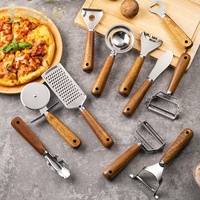 Ensemble d'ustensiles de cuisine en bois d'acacia, éplucheur en acier inoxydable, râpe à fromage, roulette à pizza, outils de pâtisserie combinés