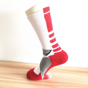 Calcetines <span class=keywords><strong>de</strong></span> élite <span class=keywords><strong>de</strong></span> baloncesto para hombres profesionales, moda espesar <span class=keywords><strong>toalla</strong></span> deportes al aire libre calcetines deportivos atléticos calcetines <span class=keywords><strong>de</strong></span> Skateboard - Product Image 1