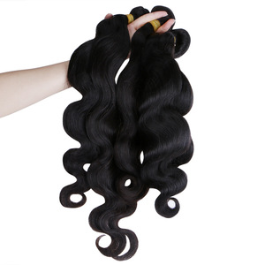 Peluca de Cabello Humano Remy Ondulado Trenzado de 26 Pulgadas, Peruano, a Granel, Doble Trama a Máquina, Negro Natural Suave, Puede Permanecer Rizado, <span class=keywords><strong>para</strong></span> Mujer - Product Image 1