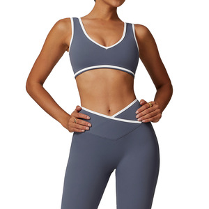 Zexin Soutien-gorge de sport pour femme à col en V, bretelles larges, antichoc, pour yoga et fitness, gris 8843 - Product Image 1