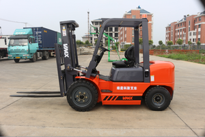 Carrello Elevatore VMAX con Motore Giapponese, Capacità 3000 kg, Logo Personalizzabile per Rivenditori di Carrelli Elevatori - Product Image 4