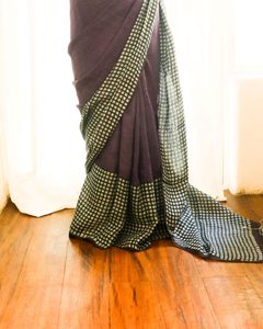 Designer indien UDDUP Lin Main Bloc Imprimé Uni Simple Sari Régulier pour Fête Porter Unisexe En Stock - Product Image 6