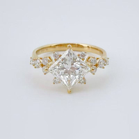 Splendido Anello con Diamante Taglio Principessa Coltivato in Laboratorio, Placcato in Oro Giallo 18K, Anello Solitario per Fidanzamento e Matrimonio per Donne