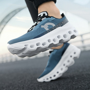 Chaussures de course respirantes en mesh pour hommes, semelle légère antidérapante, baskets de marche sportives confortables à lacets - Product Image 4