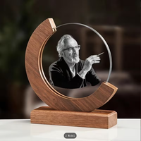 Cadre photo rond en cristal transparent personnalisé avec base en bois, idéal pour la Saint-Valentin, les anniversaires, les mariages et les photos de famille – Vente en gros
