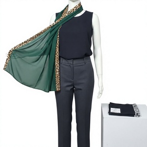 Bufanda de Viscosa con Estampado de Leopardo para Mujer, Larga, Ligera, Transpirable, Estilo Étnico, para Uso Diario, Accesorio de Moda, OEM - Product Image 3