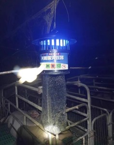 Piège à moustiques électrique à lumière UV écologique de vente chaude nouveau type d'aspiration de vent antiparasitaire adapté aux fermes à grande échelle - Product Image 5