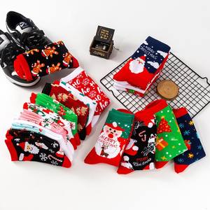 Europese Amerikaanse Kerstman Cartoon Patroon Winter Katoenen Gebreide Crew Kerstsokken voor Dames - Product Image 2