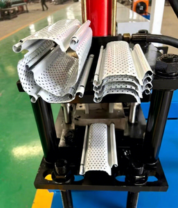 يمكن تخصيص معدات خط الدوران المتين الأوتوماتيكي بالكامل ، باب دوار معدني - Product Image 2