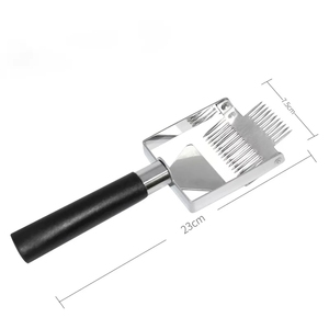 Herramientas multifunción <span class=keywords><strong>de</strong></span> apicultura <span class=keywords><strong>de</strong></span> acero inoxidable, tenedor para destapar, cortador <span class=keywords><strong>de</strong></span> miel <span class=keywords><strong>de</strong></span> colmena para herramienta <span class=keywords><strong>de</strong></span> apicultura, raspador <span class=keywords><strong>de</strong></span> panal <span class=keywords><strong>de</strong></span> miel - Product Image 3