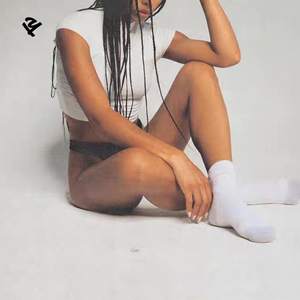 Abbigliamento Estivo 2026 per Donne, Top Corto a Collo Alto, Maglietta Personalizzata a Maniche Corte in Maglia con Collo Alto - Product Image 4