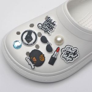 Commercio all'ingrosso più economico Designer Black Lives mates clog charm per la decorazione di scarpe bracciale accessori Charms per zoccolo - Product Image 6