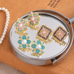 <span class=keywords><strong>Pendientes</strong></span> de Perlas y Flores Esmaltadas al Estilo Francés <span class=keywords><strong>para</strong></span> Mujer, Joyería <span class=keywords><strong>para</strong></span> Fiestas, Venta al Por Mayor - Product Image 3