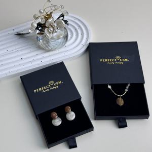 เซอร์ไพรส์คนรักของคุณด้วยกล่องใส่เครื่องประดับหลายชั้นระดับพรีเมียมสำหรับวันวาเลนไทน์ เพื่อการจัดระเบียบที่หรูหรา - Product Image 3