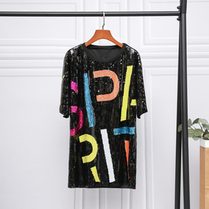 Maglia da calcio personalizzata WINGTU da donna <span class=keywords><strong>con</strong></span> <span class=keywords><strong>paillettes</strong></span>, maglia lunga da festa <span class=keywords><strong>con</strong></span> <span class=keywords><strong>paillettes</strong></span> brillanti - Product Image 3