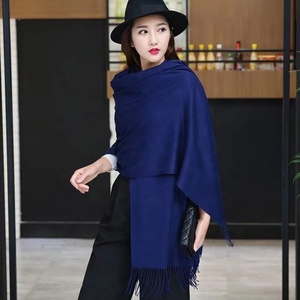 Zifeng OEM <span class=keywords><strong>Chal</strong></span> Poncho Tejido Gruesos vente en gros écharpe en cachemire Pashmina unie avec pompon châle - Product Image 5