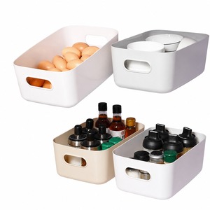 Bacs de rangement en plastique avec poignées pour l'organisation de la salle de bain, conteneurs domestiques de grande capacité roses et blancs - Product Image 3
