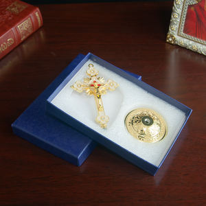 HT vergoldetes katholisches Kirchen kreuz mit Stand kirche Home Auto Dekor Jesus Kruzifix Kreuz religiöses Handwerk Geschenk - Product Image 3