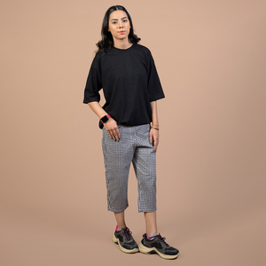 Pantalons capri pour femmes, coupe décontractée, tissu doux au toucher, fabrication en usine, pantalons capri pour femmes, pantalons capri décontractés pour femmes, en vente en ligne - Product Image 2