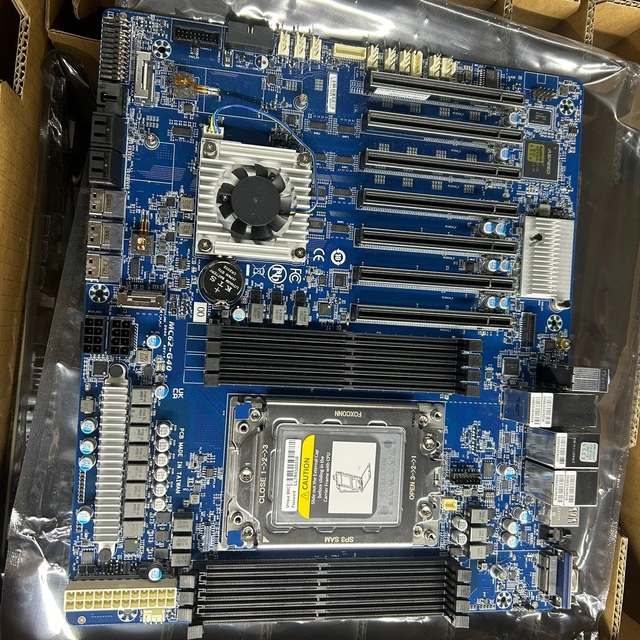 Low Price MC62-G40 Server Motherboard Single Socket for Threadripper Pro 5955WX 5965WX 3995WX