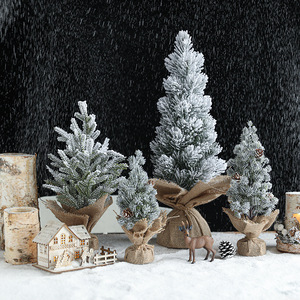 LINGKAI Vente en gros Nouveau mini sapin de Noël de bureau avec neige floquée, revêtement en tissu de Noël - Product Image 1