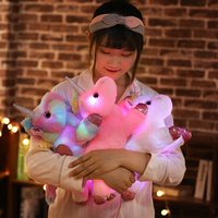 Poupée de cheval licorne bébé lumineux jouet en peluche lumineux jouets pour enfants gros éclairage LED licorne poupée de coussin animal de grande taille