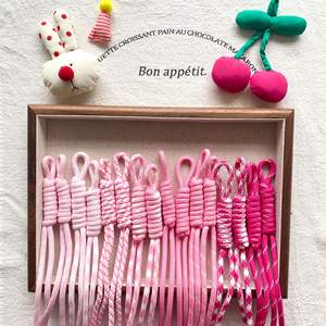 Porte-clés en corde tressée en nylon faits à la main, plusieurs couleurs, décorations pour sacs à main pour femmes, porte-clés macramé, porte-clés bohèmes pour breloques de sac - Product Image 3