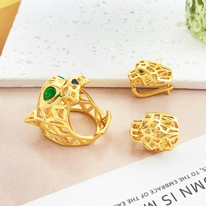Accessori da donna gioielli in acciaio inox animale leopardo oro placcatura in oro set orecchino e anello per le donne e gli uomini - Product Image 6