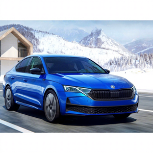 Voitures d'<span class=keywords><strong>occasion</strong></span> <span class=keywords><strong>Skoda</strong></span> <span class=keywords><strong>Octavia</strong></span> City, design moderne, hayon, <span class=keywords><strong>essence</strong></span>, faible consommation de carburant, airbags ABS fiables - Product Image 1