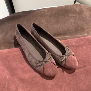 <span class=keywords><strong>Ballerine</strong></span> in Pelle <span class=keywords><strong>con</strong></span> Fiocco e Punta Aperta, Stile Primaverile 2026, Sandali Monopiano da <span class=keywords><strong>Donna</strong></span> - Product Image 1