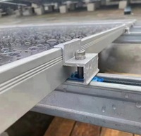 Collier de fixation solaire, support de montage de panneau solaire, collier de fixation intermédiaire, collier de fixation de rail en aluminium, collier de fixation réglable, kit de mise à la terre pour panneaux