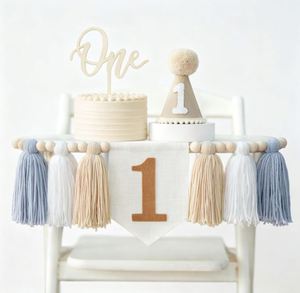 Décorations pour Chaise Haute de Garçon : Bannière 1er Anniversaire, Chapeau et Topper de Gâteau, Toile de Fond Photo - Product Image 4