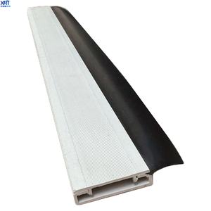 L'usine Wuxi propose des profilés en PVC durables Double couche <span class=keywords><strong>de</strong></span> protection pour <span class=keywords><strong>porte</strong></span> <span class=keywords><strong>de</strong></span> <span class=keywords><strong>garage</strong></span> <span class=keywords><strong>sectionnelle</strong></span> Bandes d'étanchéité inférieures en caoutchouc Joints latéraux - Product Image 5