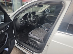 <span class=keywords><strong>Audi</strong></span> Q3 <span class=keywords><strong>30</strong></span> <span class=keywords><strong>TFSI</strong></span> 2015 SUV automatique d'occasion avec roues, moteur essence, <span class=keywords><strong>prix</strong></span> avantageux - Product Image 4