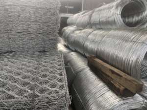 Panier et boîte gabion économiques en treillis d'acier galvanisé tissé 80x100mm pour la protection des routes et des ponts avec service de découpe - Product Image 3