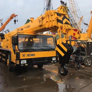 <span class=keywords><strong>Camion</strong></span> <span class=keywords><strong>grue</strong></span> mobile robuste <span class=keywords><strong>pour</strong></span> machines de chantier d'<span class=keywords><strong>occasion</strong></span> de marque, capacité de levage de 25 tonnes, boîte de vitesses et moteur inclus, à vendre - Product Image 3