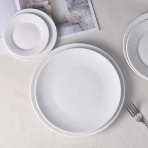 Platos para carne de estilo occidental, platos planos de cerámica blanca para uso en hoteles y restaurantes, aptos para microondas. - Product Image 1