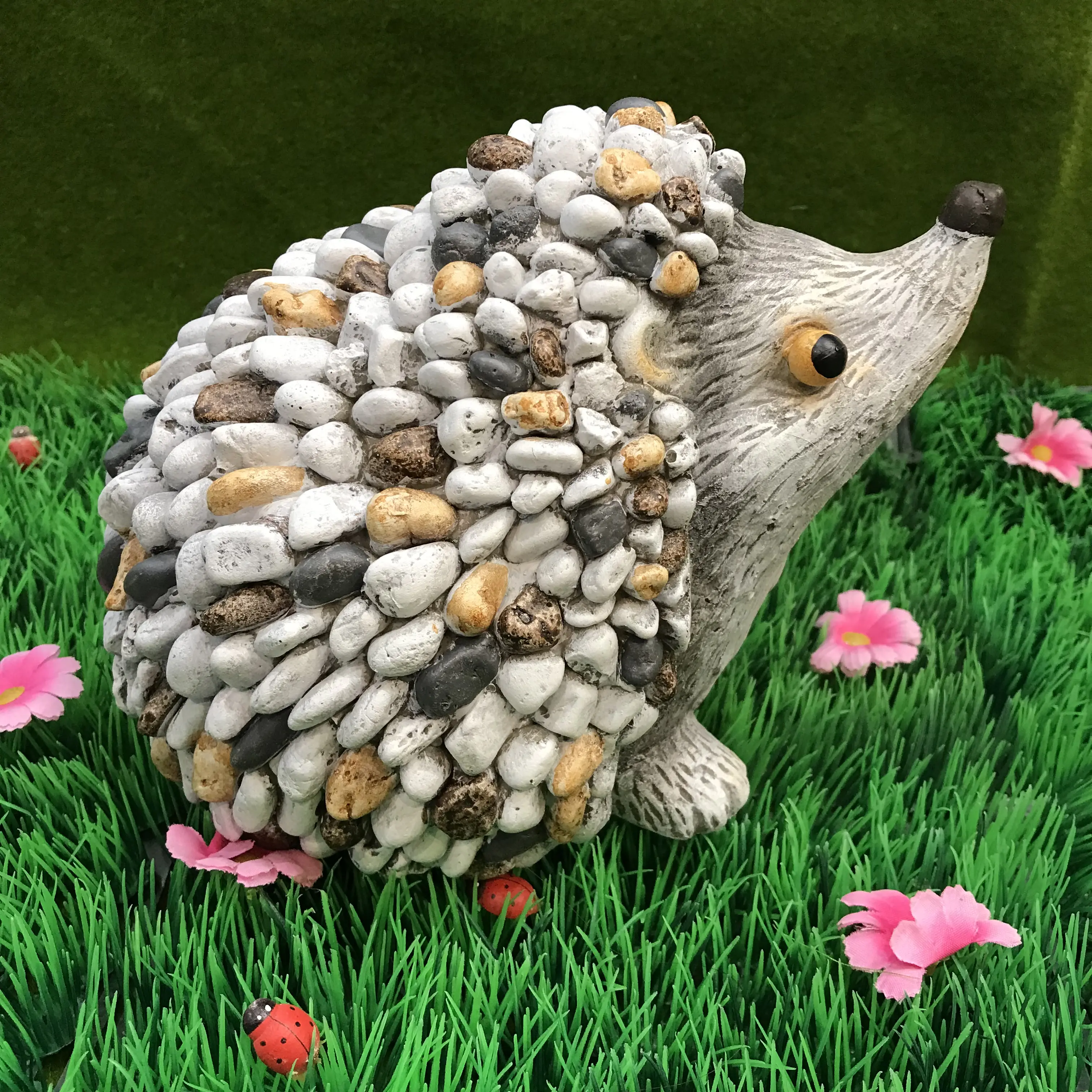 Fatto a mano decorazione animale della resina hedgehog statua hedgehog figurine