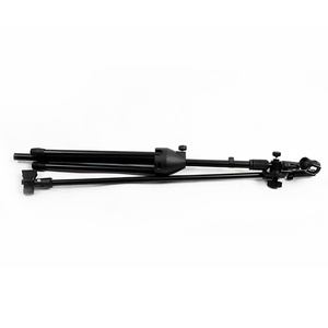 Soporte <span class=keywords><strong>de</strong></span> micrófono <span class=keywords><strong>de</strong></span> hierro ajustable profesional con 2 soportes <span class=keywords><strong>de</strong></span> clip <span class=keywords><strong>de</strong></span> micrófono al por mayor soportes <span class=keywords><strong>de</strong></span> micrófono <span class=keywords><strong>de</strong></span> trípode para grabación - Product Image 4