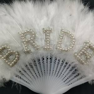 Expédition rapide, en stock, décorations légères et portables, cadeau, éventail pliable à main Happy Feather Bride pour mariage et fête - Product Image 5