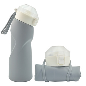 Wholesale Custom BPA-Free Silicone <b>Water</b> <b>Bottle</b> with Handgrip <b>750ml</b> Capacity for Camping and Boiling <b>Water</b> - Product Image 2