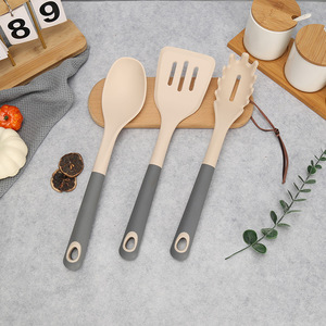 Ensemble d'ustensiles de cuisine en silicone antiadhésif de qualité alimentaire, outils de cuisson résistants à la chaleur avec support de rangement rotatif, 7 pièces - Product Image 2