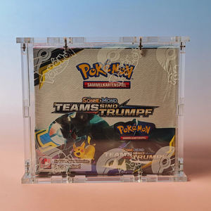 Vitrine en acrylique antirouille assemblée sur mesure pour boîte de booster Pokémon avec installation sur bureau et couleur personnalisée - Product Image 1