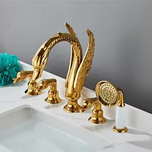 Keran Mixer kamar mandi, emas angsa kuningan 5 lubang keran bak mandi dipasang di dek