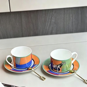 แก้วกาแฟเซรามิกสไตล์ศิลปะสมัยใหม่พร้อมจานรองสำหรับน้ำชายามบ่าย - Product Image 6