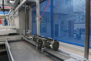 آلة تشكيل أوتوماتيكية بالكامل للصفائح البلاستيكية السميكة بتقنية التشكيل بالتفريغ لمواد PS وABS وPE وPP وPC وPVC وPMMA - Product Image 5