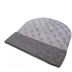 Gorro de Lana Jacquard con Borde Enrollado, Versátil, para Hombre y Mujer, <span class=keywords><strong>Otoño</strong></span>-Invierno 2026, Diseño Sólido, Cálido y Moderno - Product Image 2