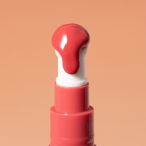 Tinte Líquido 2 en 1 para Labios y Mejillas, 5 Colores, Resistente a Besos y Sudor, Altamente Pigmentado, Portátil - Product Image 5